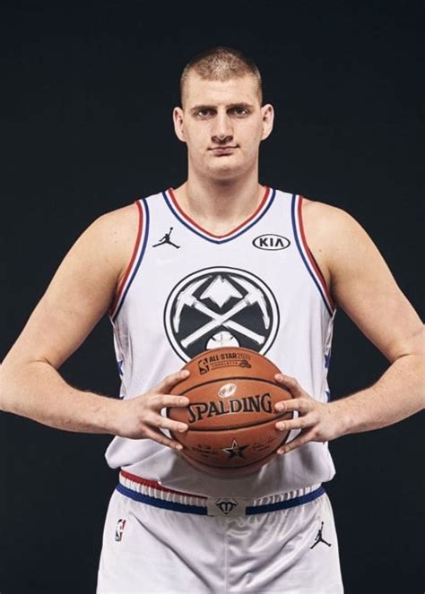 nikola jokic height and weight in pounds